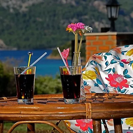 Couette-café Selimiye Saklibahce