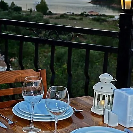 Selimiye Saklibahce Couette-café Marmaris